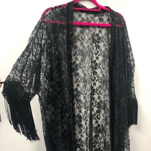 Kimono style robe, with fringe